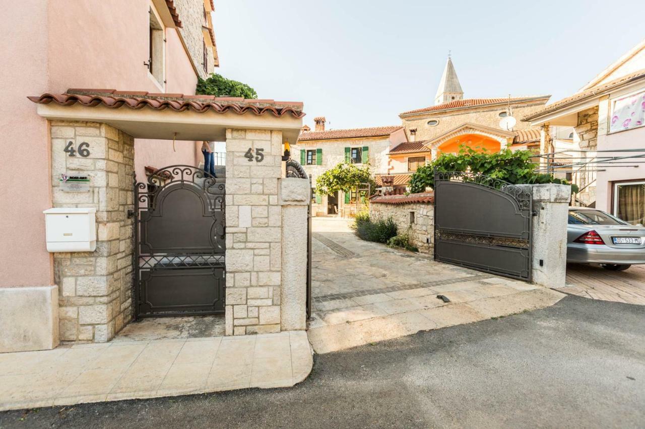 Apartamento Dvor strica Grge Kaštelir Exterior foto